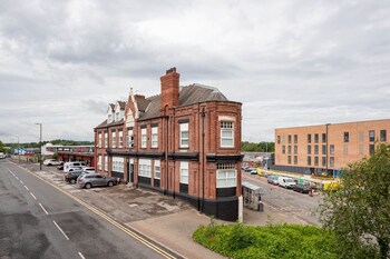 dusties hotel