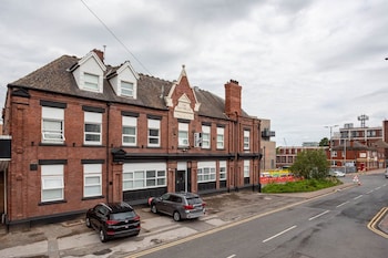 dusties hotel