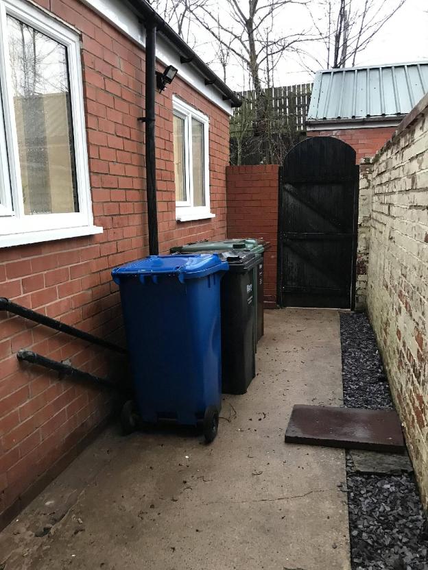 stylish modern 3 bed house nr manchester city ctr