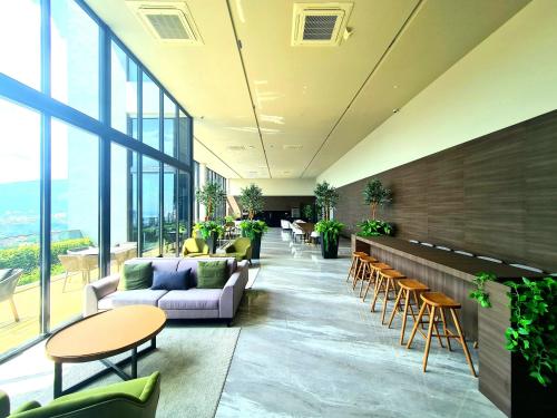 beacon executive suite george town