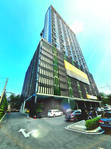 beacon executive suite george town