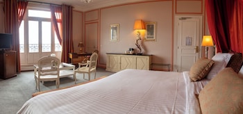 pavillon henri iv hotel restaurant gastronomique terrasse