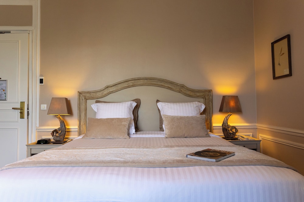 pavillon henri iv hotel restaurant gastronomique terrasse