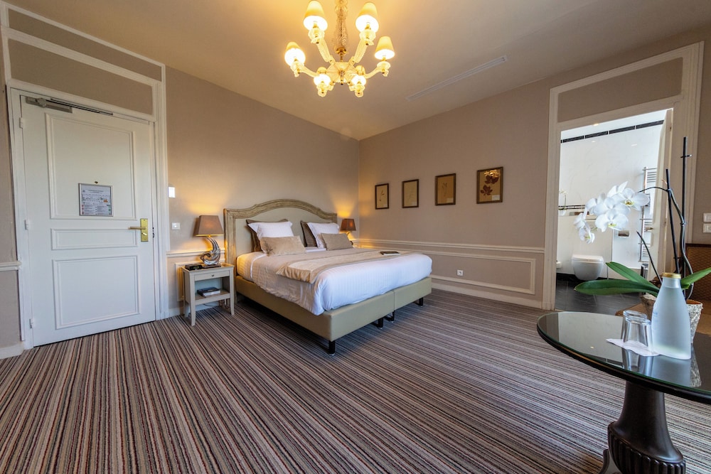 pavillon henri iv hotel restaurant gastronomique terrasse