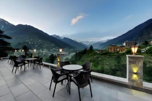 tiaraa hotels and resorts manali