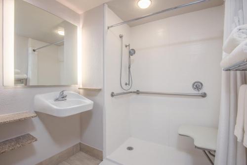 hi express el paso downtown by ihg