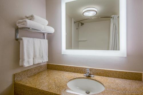 hi express el paso downtown by ihg