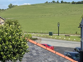 The Lydden Bell,,0 star