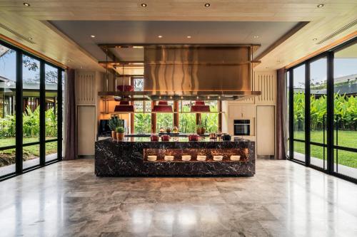 Andaz Pattaya Jomtien Beach,,4 star
