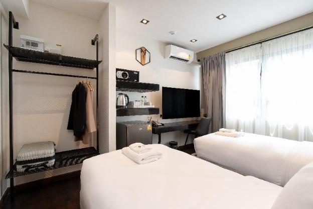 infinite hotel kaset