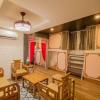 lynlan hostel and cafe