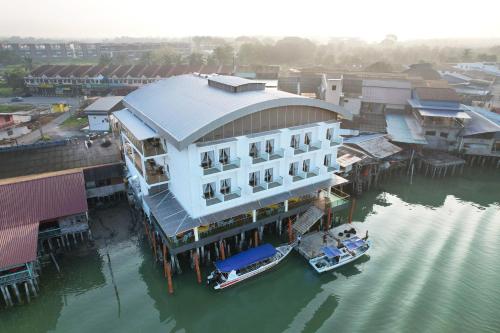 Hotel Le-Shore,,2 star