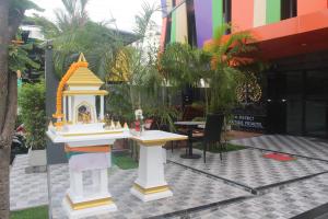 h district boutique poshotel