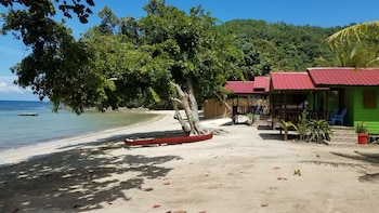 the beachaven chalets kota belud