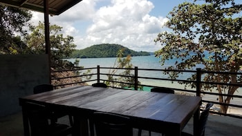 the beachaven chalets kota belud