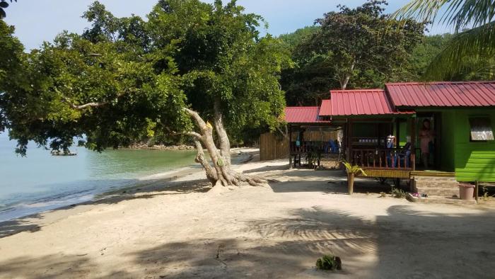 the beachaven chalets kota belud