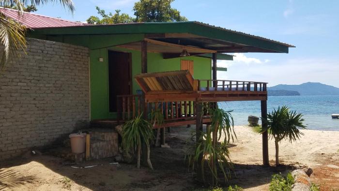 the beachaven chalets kota belud