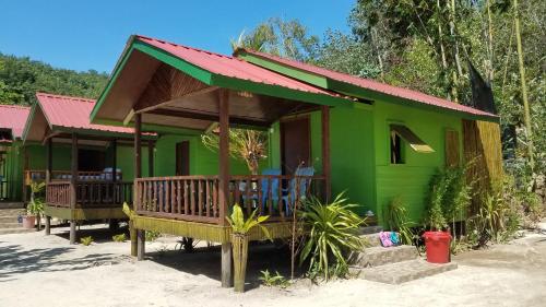 the beachaven chalets kota belud