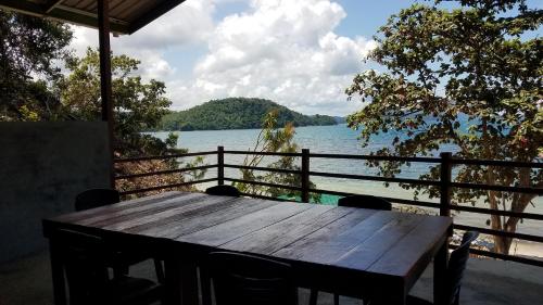 the beachaven chalets kota belud