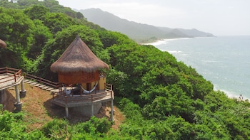 ecohabs tequendama playa canaveral parque tayrona