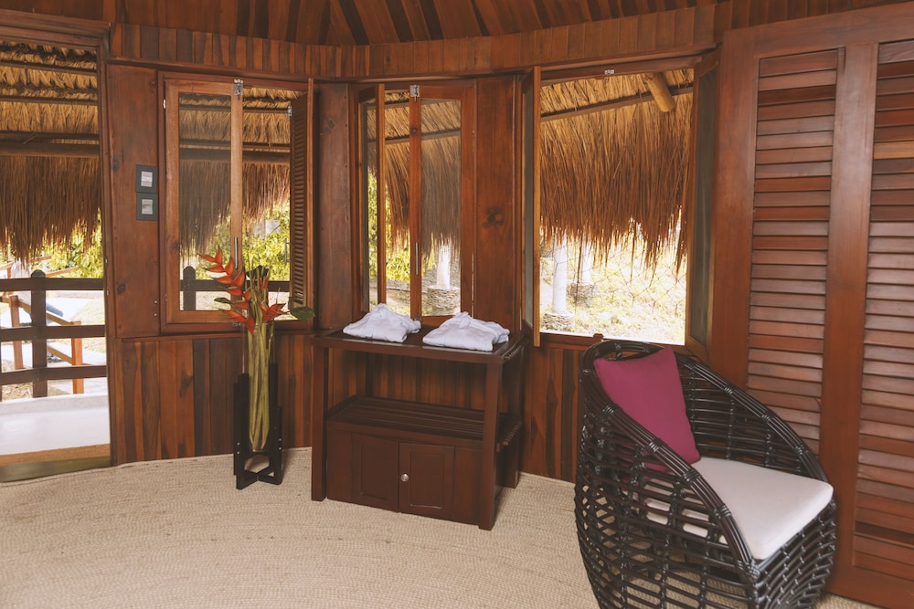 ecohabs tequendama playa canaveral parque tayrona