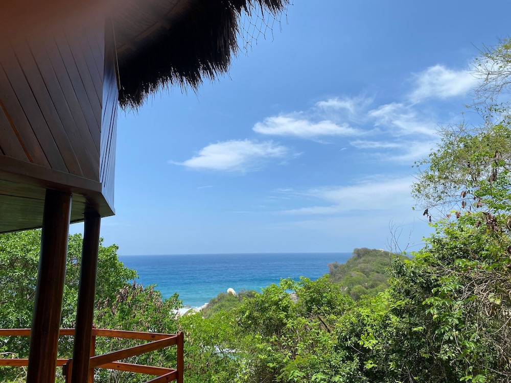 ecohabs tequendama playa canaveral parque tayrona