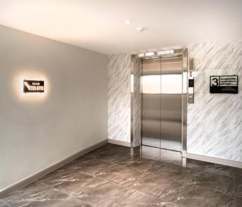 lucky hotel bangkok sukhumvit 26