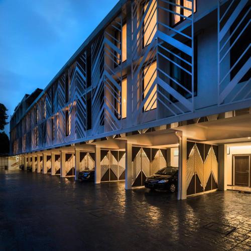 lucky hotel bangkok sukhumvit 26