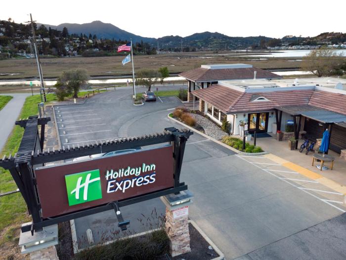 holiday inn express mill valley san francisco area by ihg