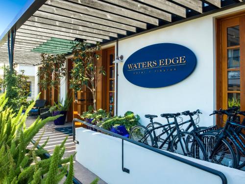 waters edge hotel