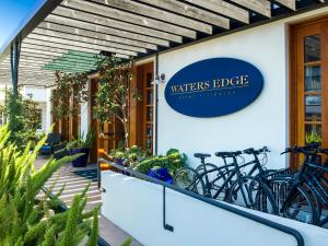 waters edge hotel