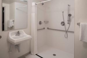 courtyard by marriott baton rouge siegen lane