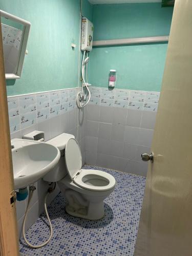 kohchang baanrimtalay resort