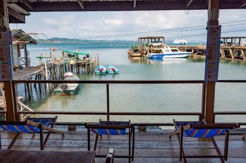 kohchang baanrimtalay resort