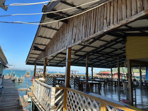 kohchang baanrimtalay resort