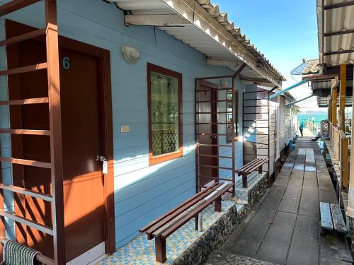 kohchang baanrimtalay resort
