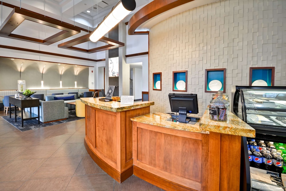 hyatt place baton rouge i 10