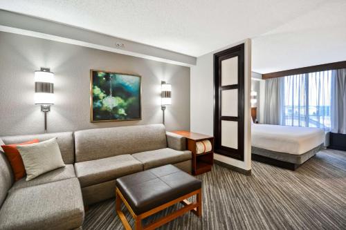hyatt place baton rouge i 10