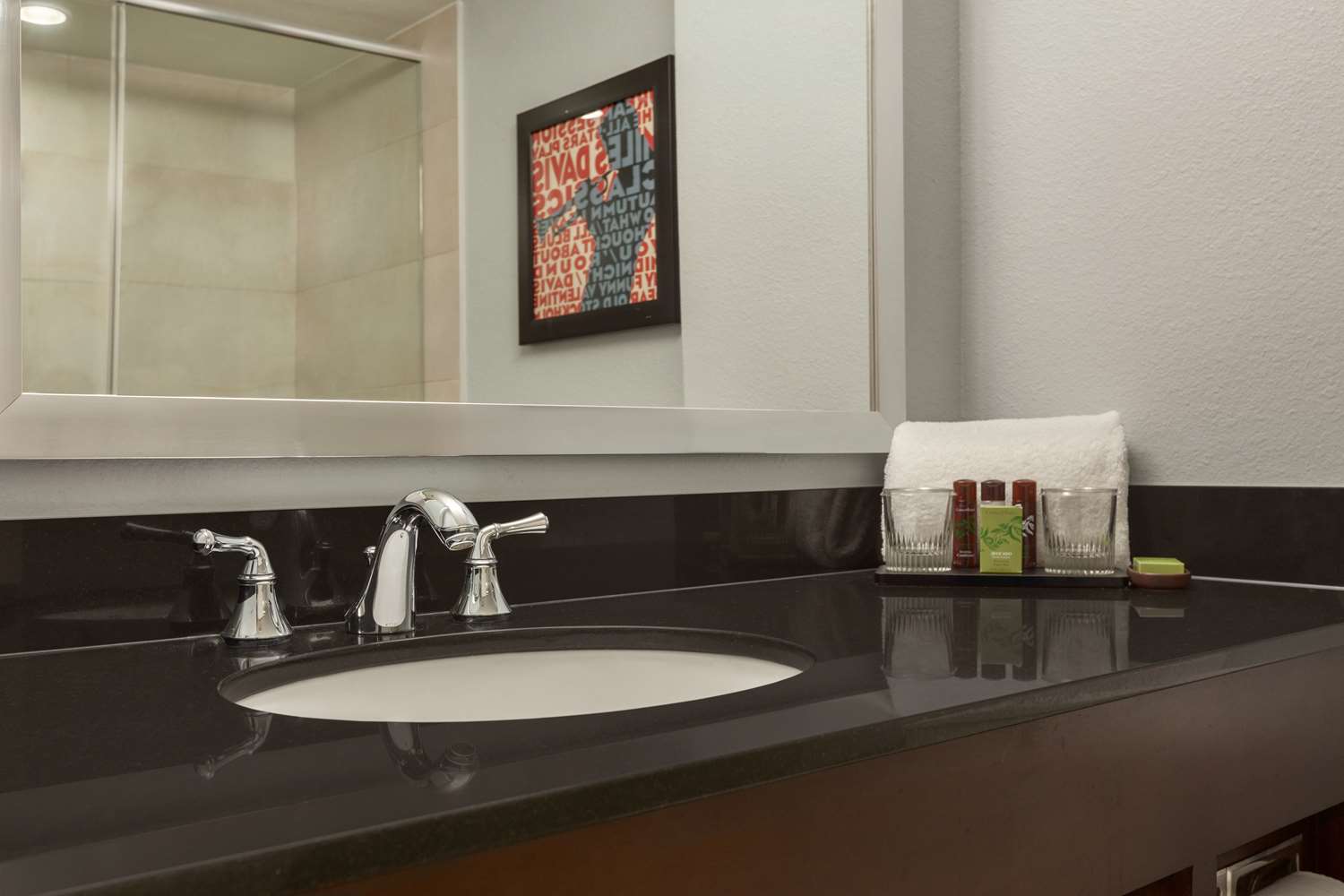 embassy suites hotel baton rouge