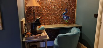 the waterside bar rooms and restaurant