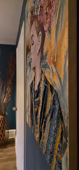 the waterside bar rooms and restaurant