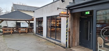 the waterside bar rooms and restaurant