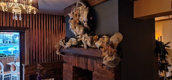 the waterside bar rooms and restaurant