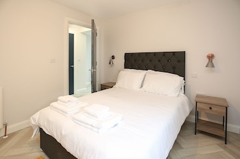 no1 luxury service apartments