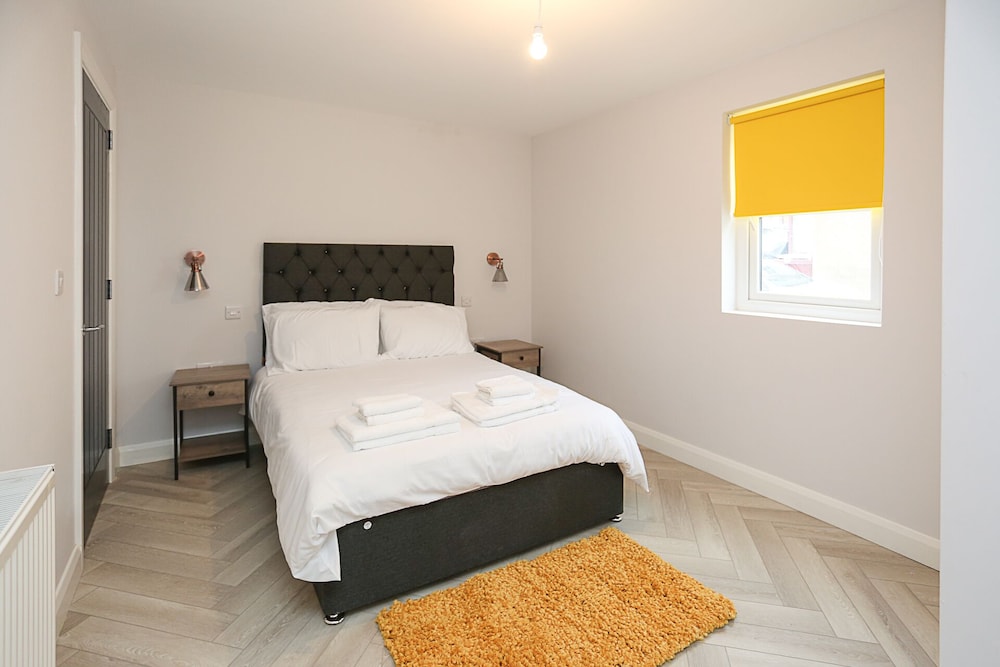 no1 luxury service apartments
