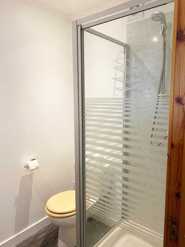 orchard house lodges by ecohuman