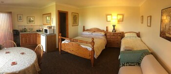 orchard house lodges by ecohuman