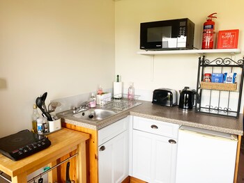 orchard house lodges by ecohuman