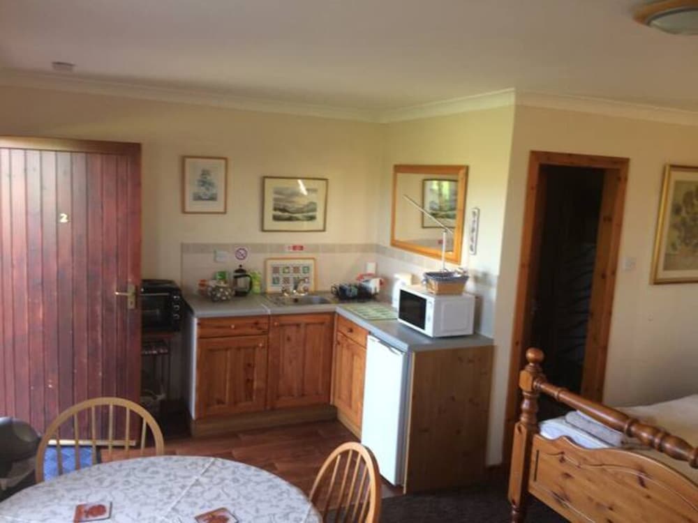 orchard house lodges by ecohuman