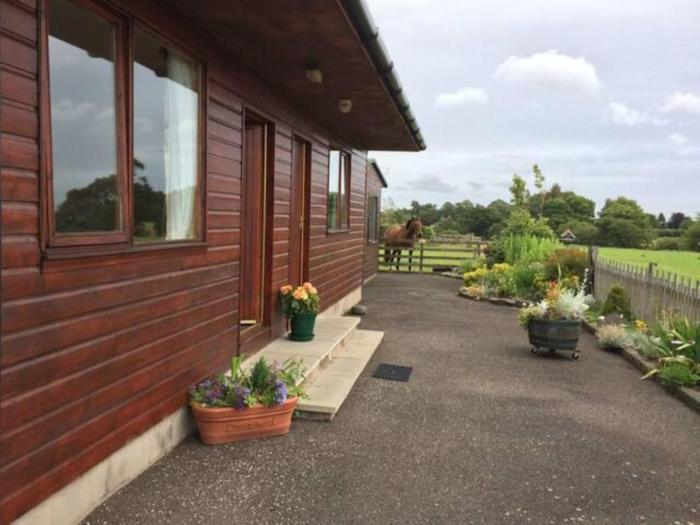 orchard house lodges by ecohuman